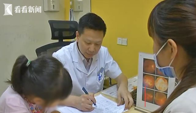                     6岁的娃眼睛突然看不见了！医生一查：原因竟和妈妈刚生二胎有关