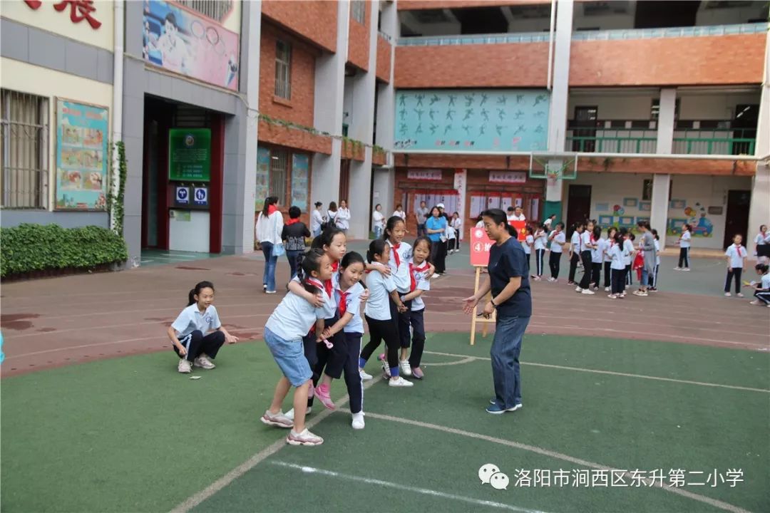 弘扬优秀传统文化 做新时代好少年------东升二小庆六一活动