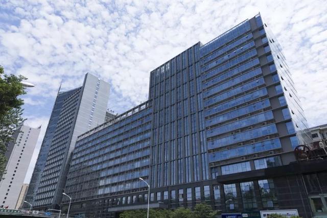 香格里拉经济总量怎么样_香格里拉图片风景图片(3)