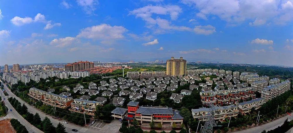 孝顺镇地处浙中城市群金华,义乌的中心节点,是金义都市新区的