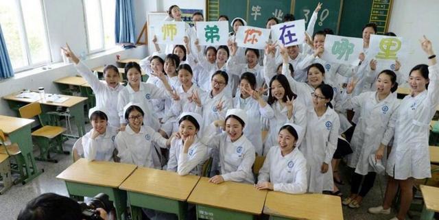 什么方法可以不去学校 c89688e6e4ab4bed91febc7ac26cf3c5.jpeg