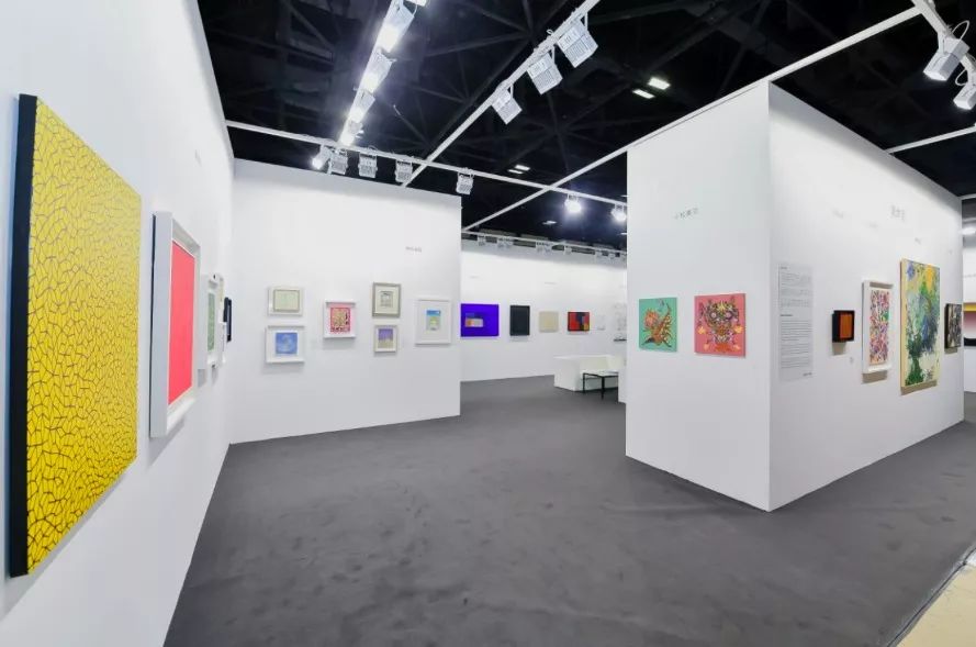 画廊连续两年参加博览会,并带来艺术家赵赵的个展 ,由于赵赵这批新的