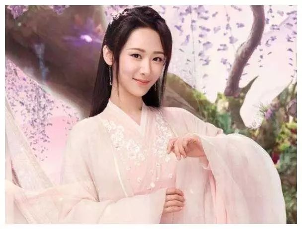 杨紫的《香蜜沉沉烬如霜》,《天乩之白蛇传说》.