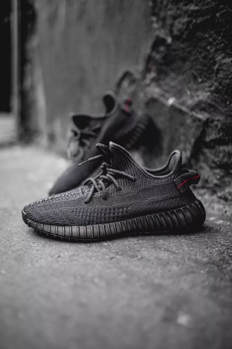 黑天使 yeezy 350 v2 下周发售!实物美图抢先看!