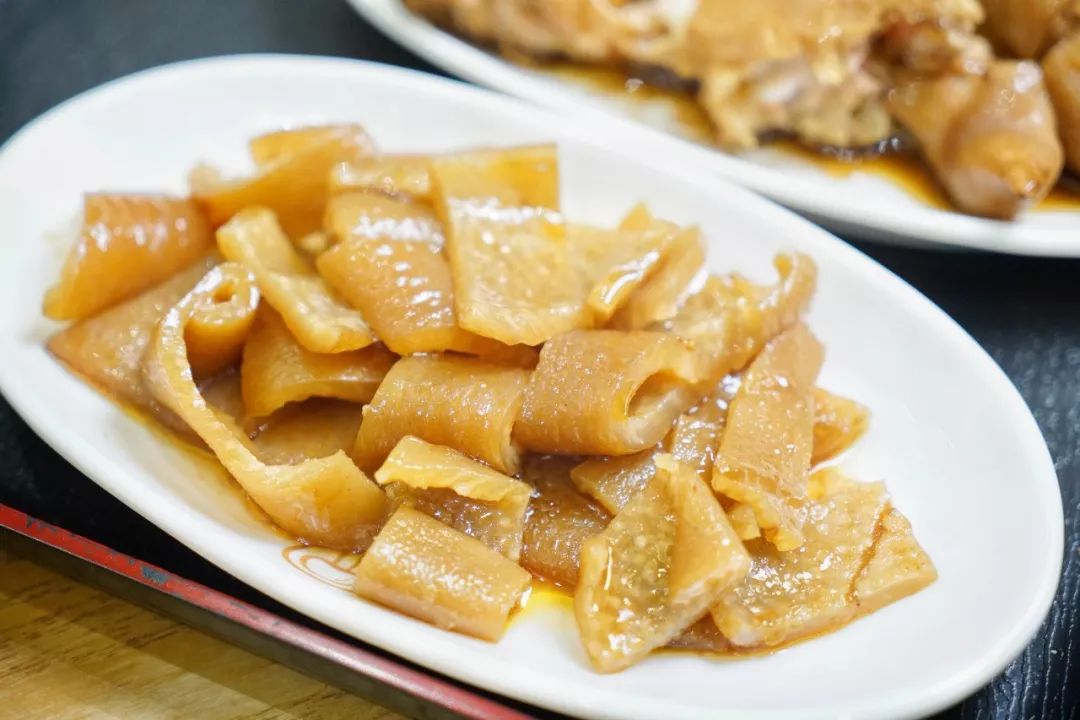 猪皮怎么卤才能入味 0e30e42732794ebcaefe08f89825d80e.jpeg