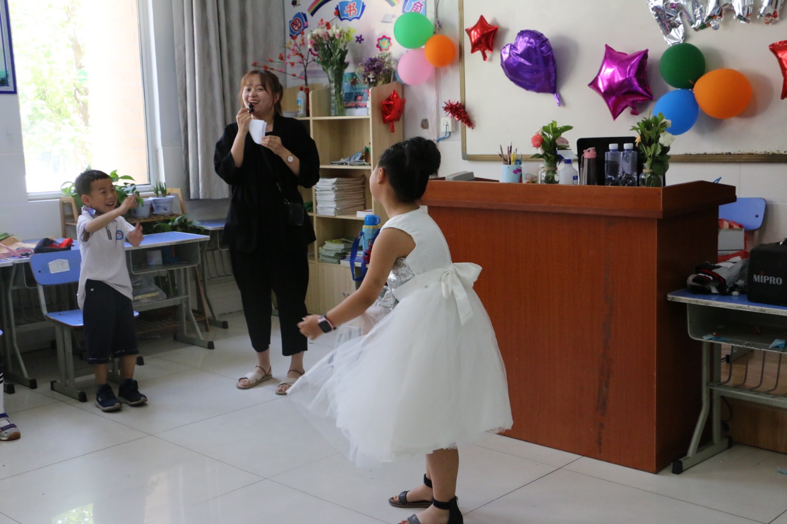 清怡小学一年级四班才艺大比拼欢乐庆六一