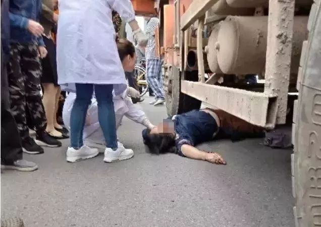 南通发生一起惨烈车祸,一女子不幸身亡!