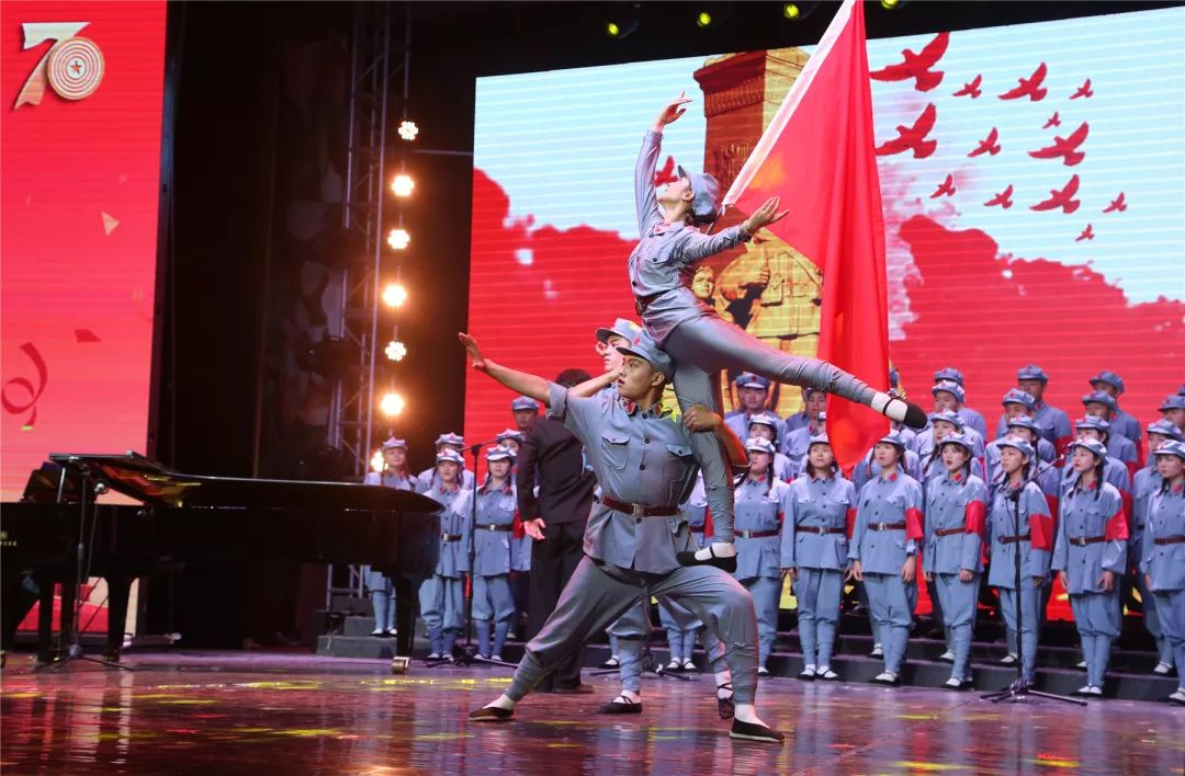 河北传媒学院举办第十二届师生红歌合唱比赛