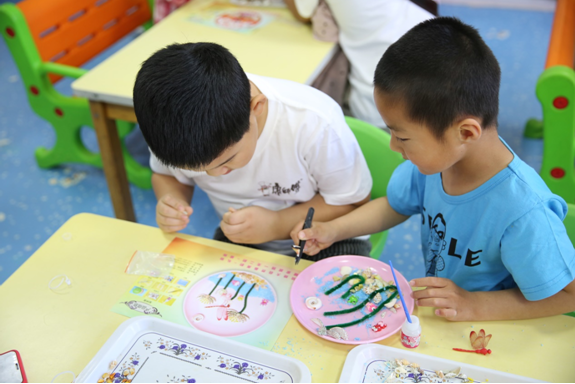 牵手公益﹒与爱同行 康师傅慰问沈阳市