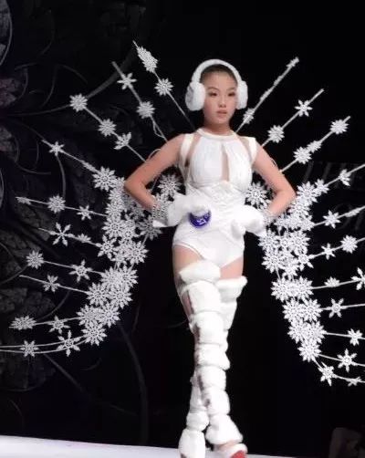 怎么样才可以成为儿童模特 4953679620fb4d27887b9967b8e50499.jpeg