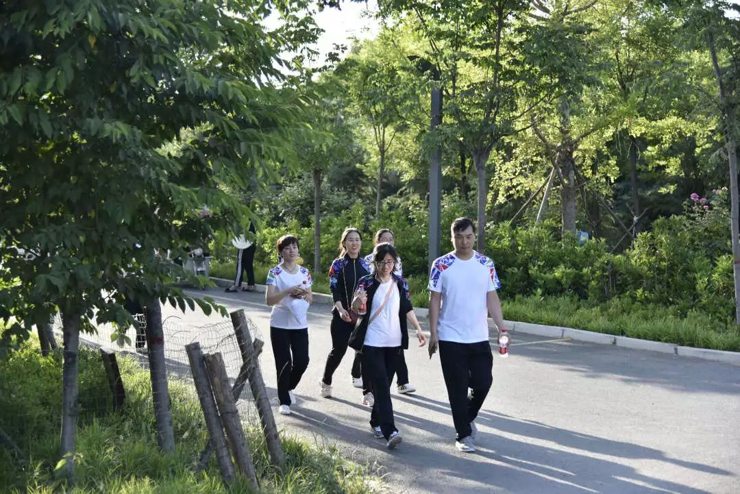 我院第一届职工运动会系列报道健步走