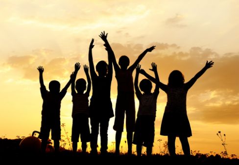 跳皮筋、打沙包、爬树…油田人,你的童年是怎