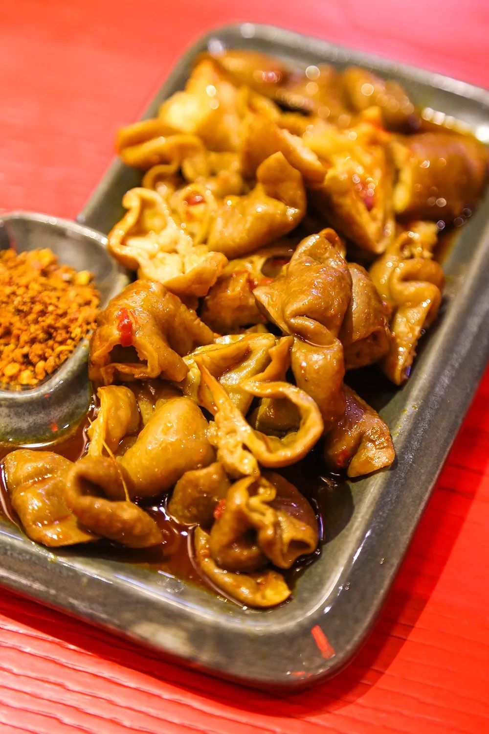 成都人排到凌晨2点的「谭鸭血老火锅」来了!5