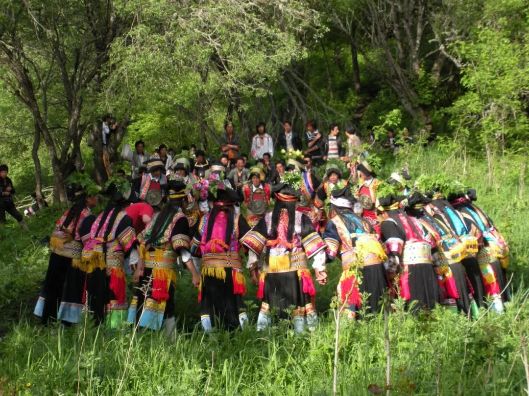 舟曲博峪采花节最具地域特色的端午庆祝活动