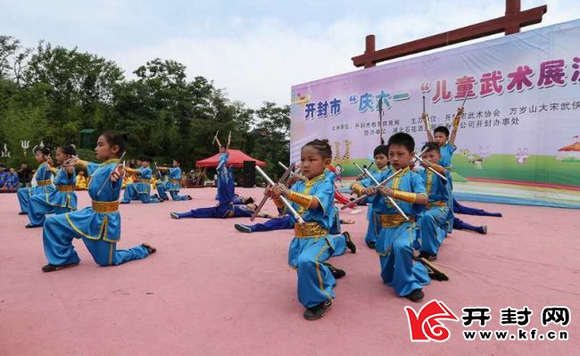 9360459f11234cc68deb68d48f8054fc.jpeg
