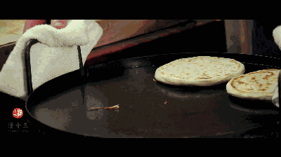 93c2845b88584a1c875f1114e6494802.gif
