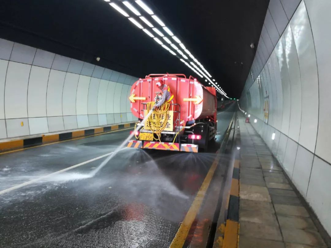 【鹭城路事】美颜隧道 厦门公路有一套_养护
