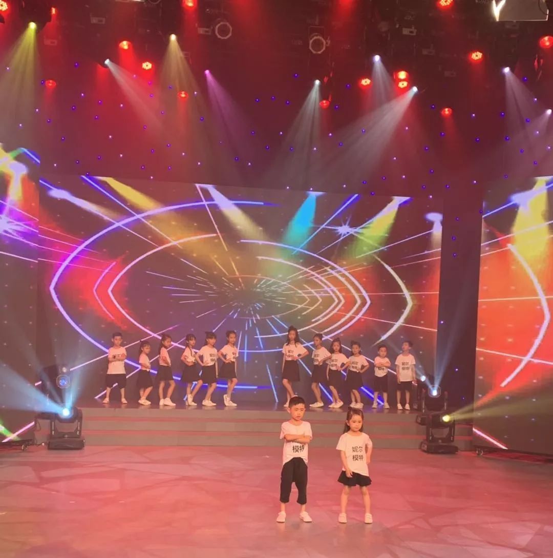 潮州电视台《青青园中葵》祝小朋友们六一节快