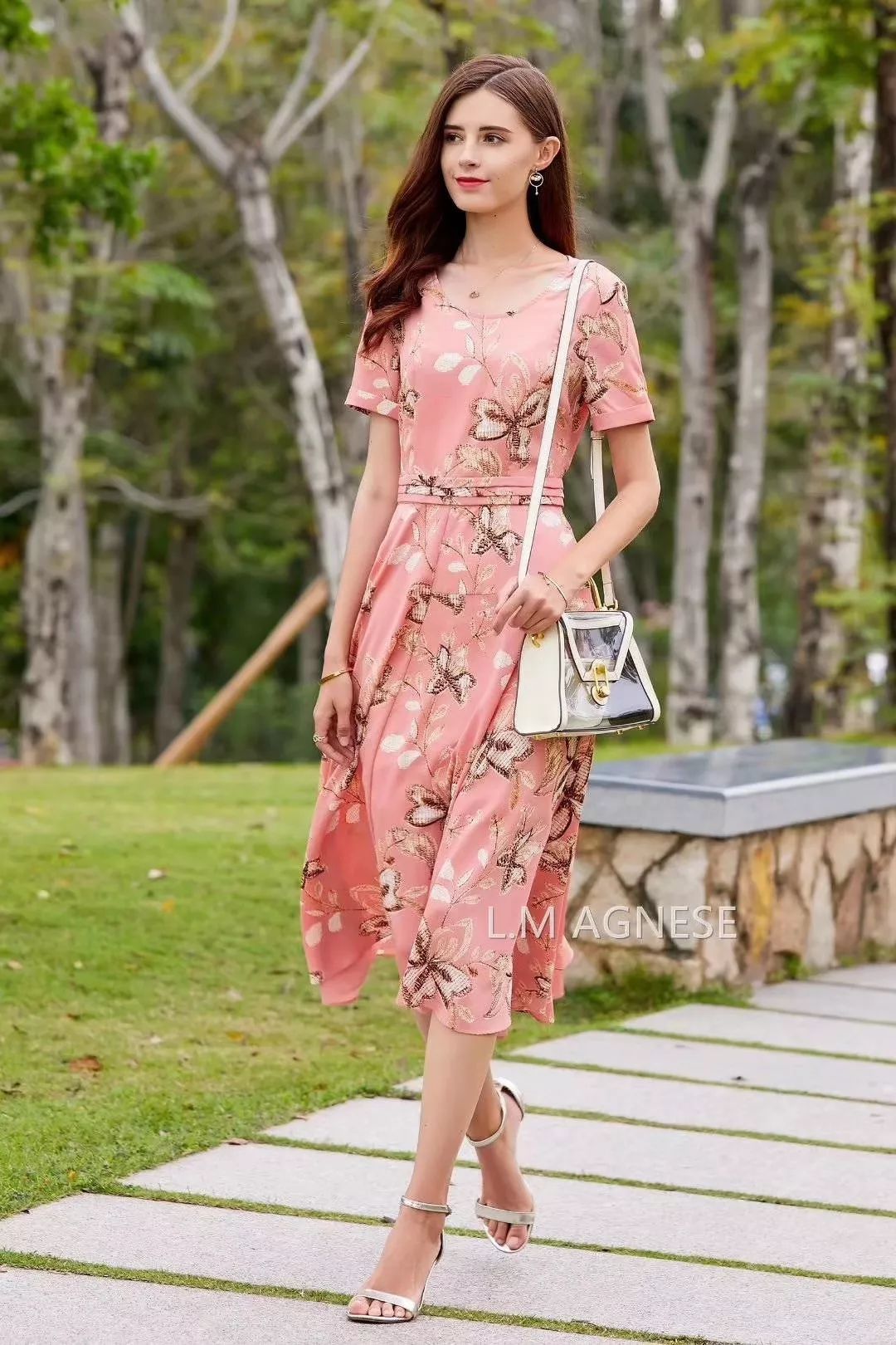 如何做一个有魅力的女人味 a908920075d9471485003fbb2442c1d2.jpeg