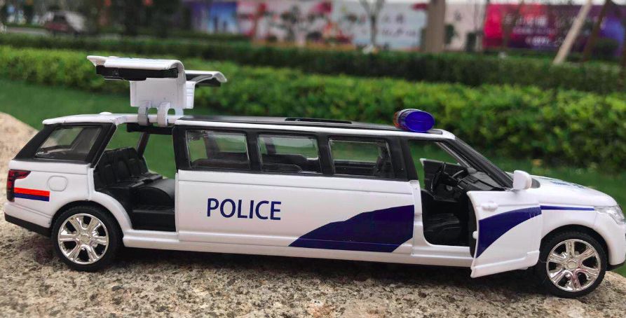 这些警车,跨越了几代孩子的"警察梦"