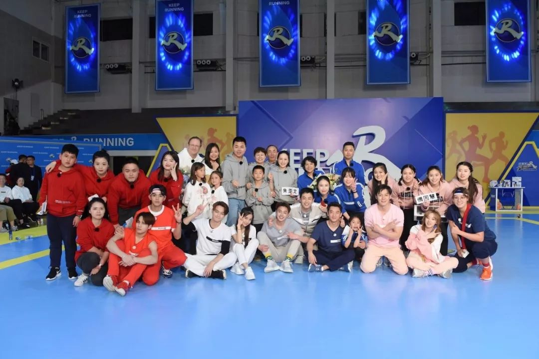 怎么做运动会名牌 d344e3b79fac47c393740c6e885cfd17.jpeg