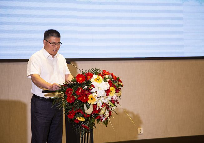 随后嵩县人民政府副县级干部赵新安同志发布嵩县旅游奖励政策,各个