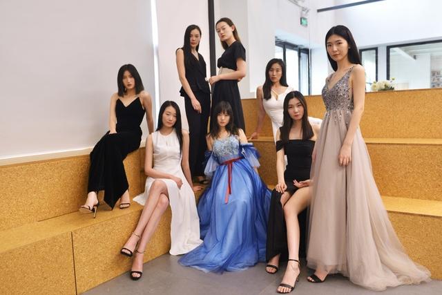 怎么样才可以当上模特 06afa1d0f300491296d5d17345d8d85e.jpeg