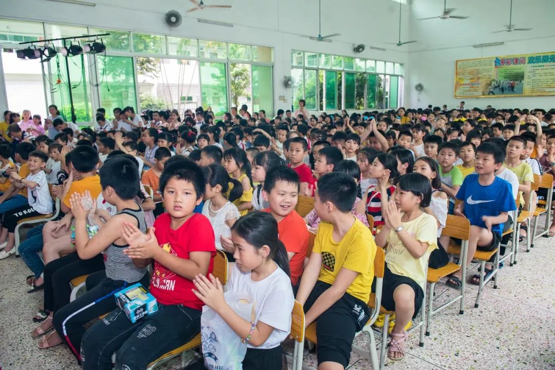 简讯棉湖镇湖东小学举办庆六一儿童节大会暨文艺演出