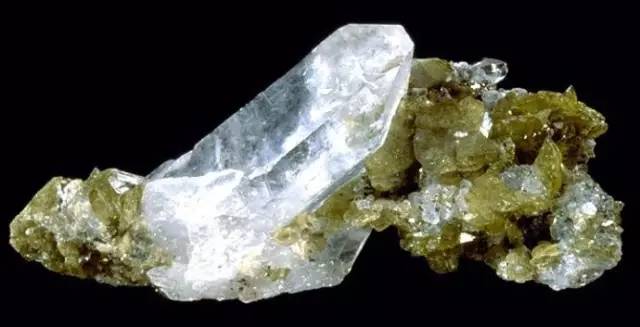 石英石的排名_石英石原石(2)