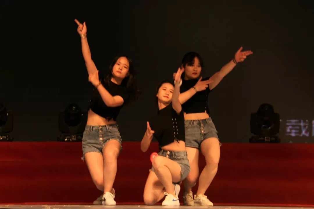 35292d2c44314c1db43426ebdf9b0587.jpeg