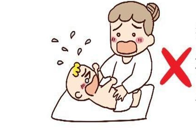                     半岁宝宝被烫，亲妈按常理给孩子冲凉水，结果却导致宝宝二次受伤