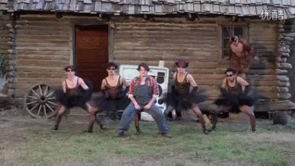 温 馨 提 示 : 还有一句悄悄话:派对上的小姐姐可都是穿着公主裙的