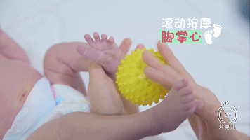                     原创            婴儿触觉发育是认识世界的重要方式！