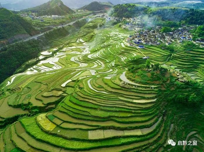 除了周杰伦的那鲁湾梯田,还有启黔之窗的高要