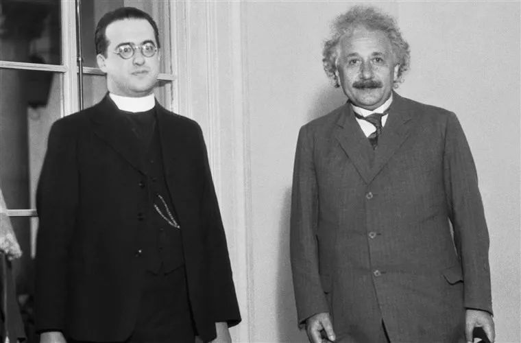勒梅特与爱因斯坦1928年,美国数学家和物理学家霍华德-罗伯逊发表了