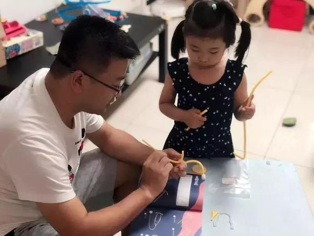                     让无数父母崩溃的孩子健康教育问题，这下可以轻松解决了