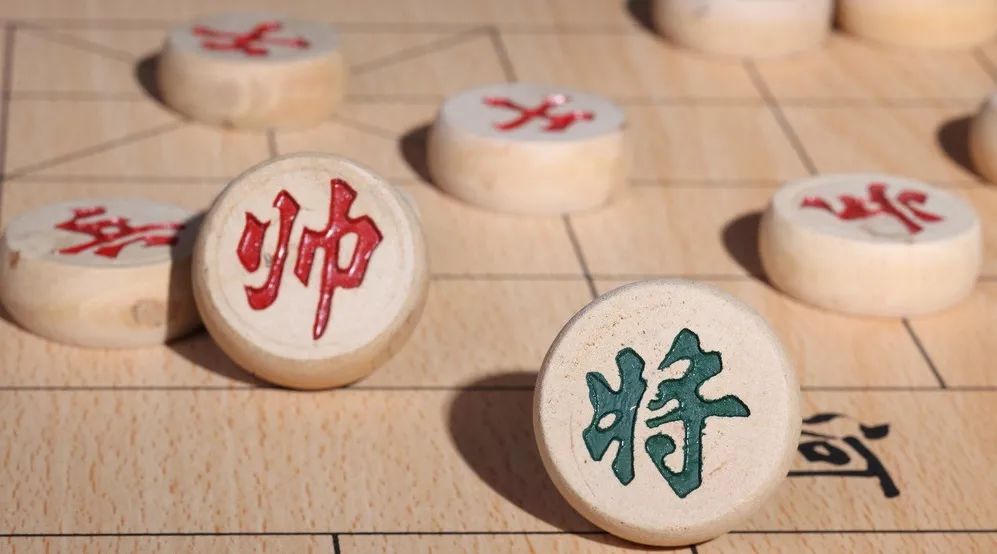 通过开展中国象棋教育,学生更好地形成了善思,沉着的处