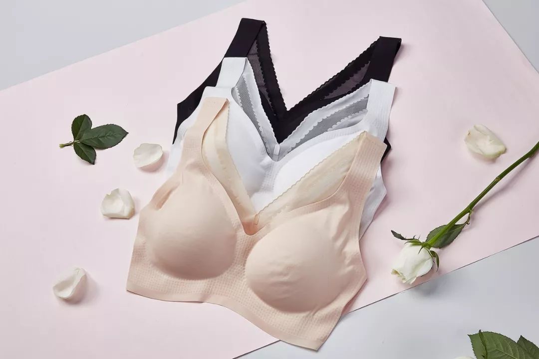 花匠me bra v 美背内衣 不过我有一些领子比较低的衣服,穿舒适款就会