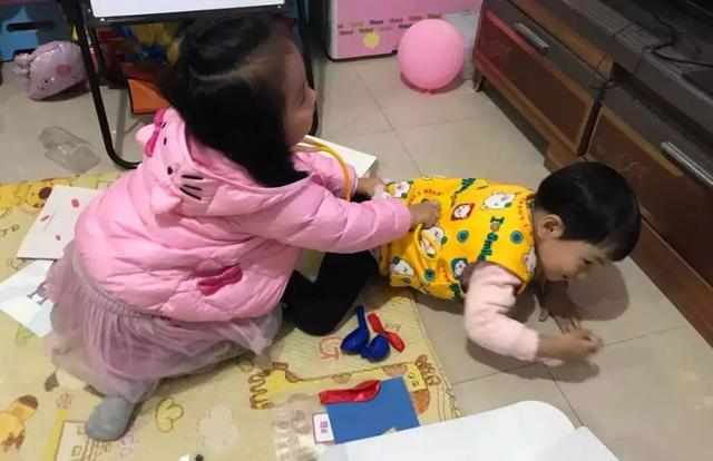                     让无数父母崩溃的孩子健康教育问题，这下可以轻松解决了