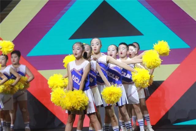 重庆科教频道2019夏日艺术盛典精彩现场大放