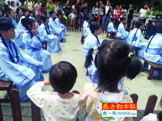 “香雪”深处 访800年书院