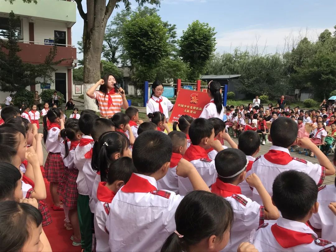 舞台够精彩文君幼儿园道佐乡中心小学前进小学宝林小学茶园小学小演员