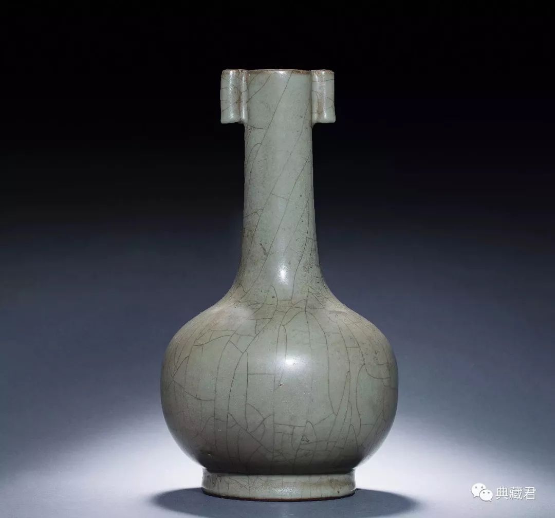中国　青花　花卉文　双象耳瓶　N　R5711B 青花双耳花鳥文瓶 中国陶磁器
