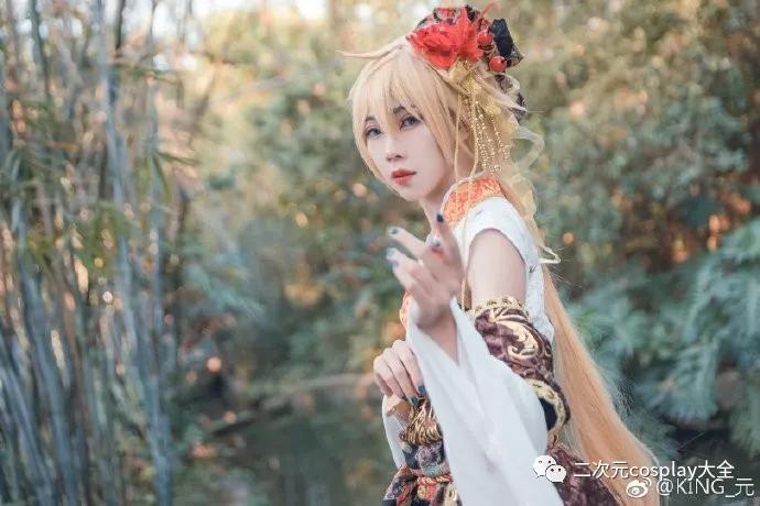 静音双子刹月华镜音连柔美清艳好有气质的cos