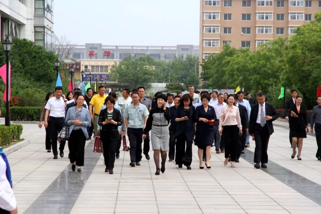 [十周年校庆官宣]阳光育英才,桃李满芬芳_旅顺