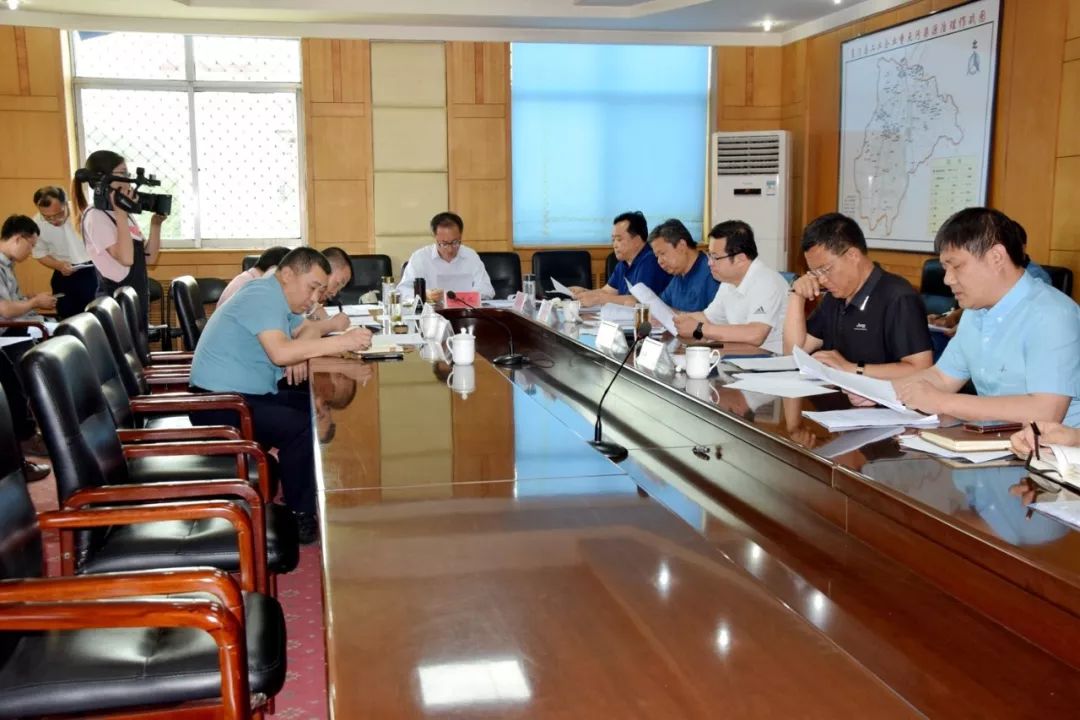 县委常委,常务副县长杜许堂,副县长张淑玲,李明星,鹿剑英,曹国刚,燕启