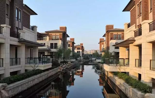 徐州最穷的三个区 f82b84e80f5c4fdeb3bba3d37e9581ae.jpeg