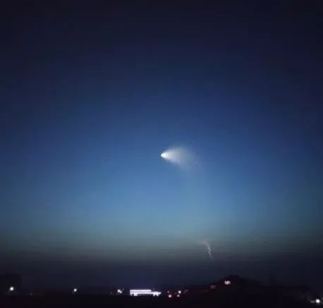 凌晨4点,山西上空现“不明飞行物”!专家说…