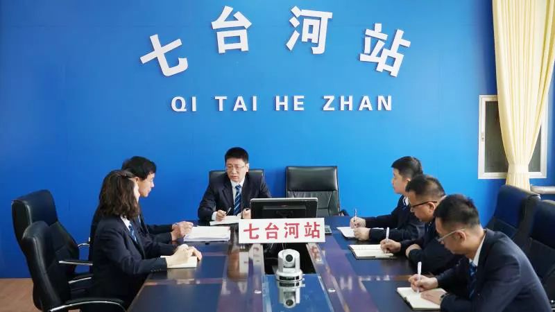 大多通过公路运回七台河只有极少量发往外地而且运费只有铁路费用的一半