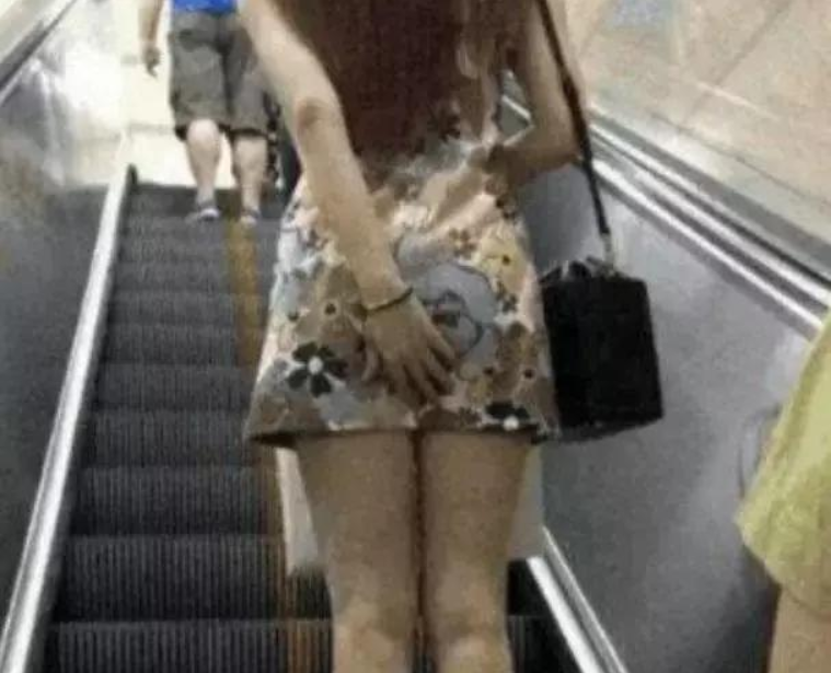 [20200217搞笑gif]：妹子做的很不错，让那些流氓无从下手-BB姬